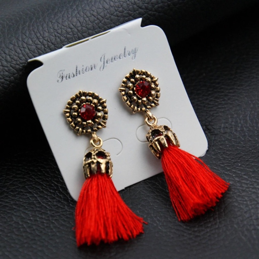 Tassel Stud Earrings - Picture 2 of 6